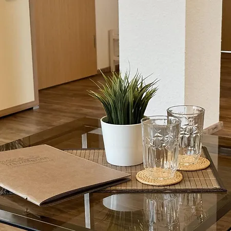 Goldene Linie Apartment *